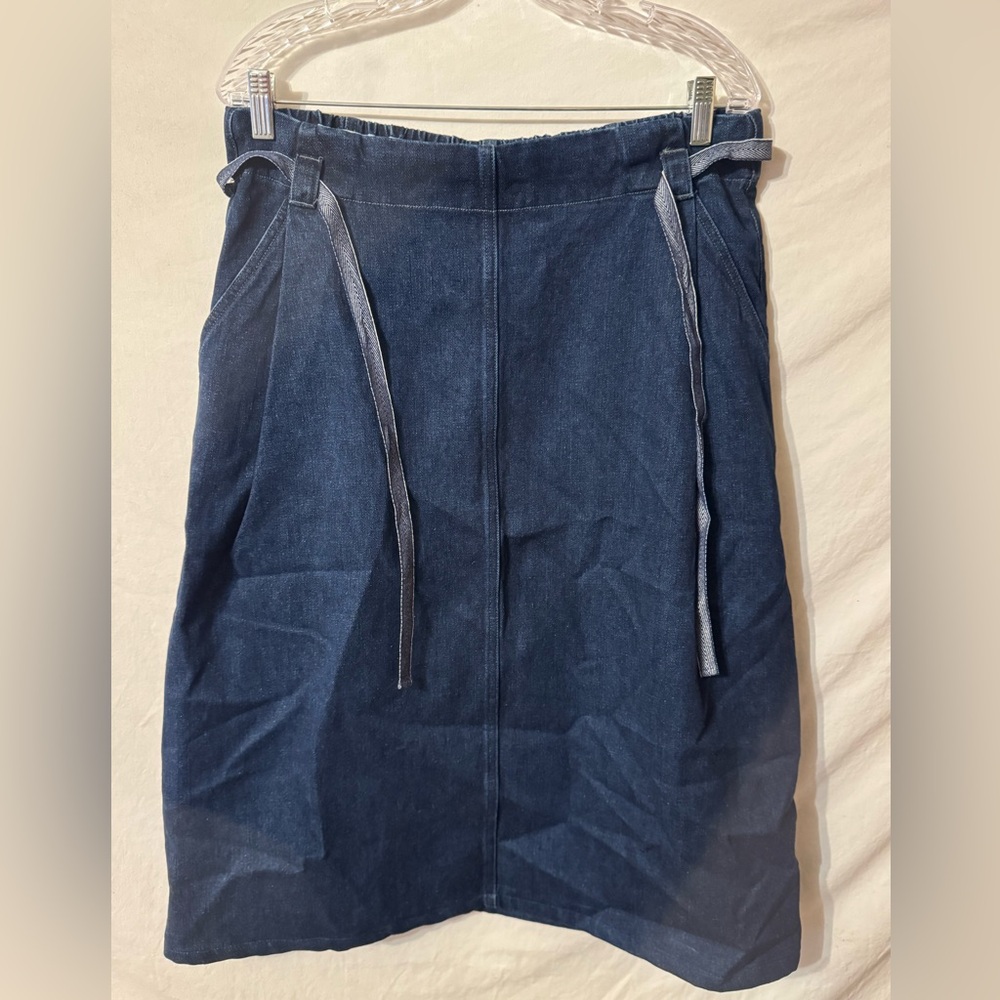 Stylish Blue Denim Skirt